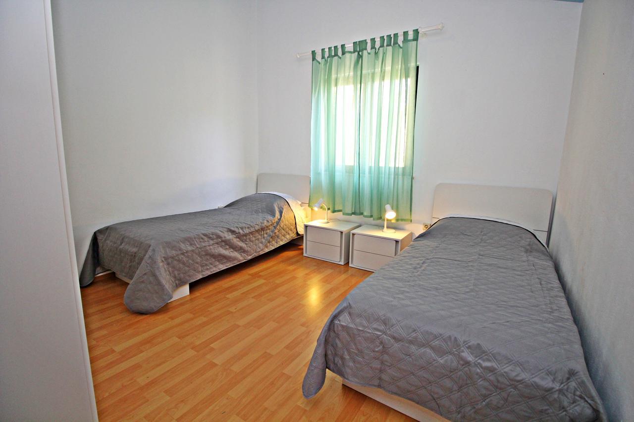 Guest House Beverin Sali Exterior photo