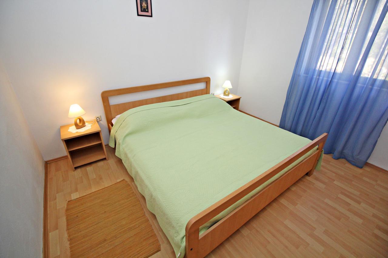 Guest House Beverin Sali Exterior photo