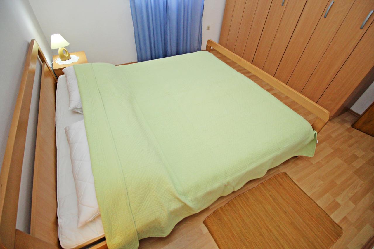 Guest House Beverin Sali Exterior photo